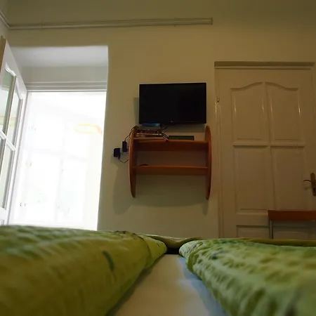 Holdfeny Apartman Appartamento *
